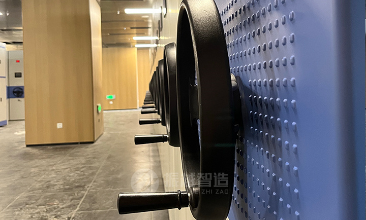 �A�ώ�����W�Ϻ�У�^(q��)����չʾ